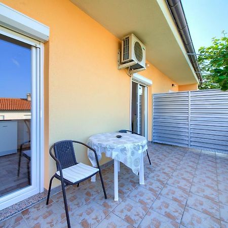 Apartments Petra Krk Town Luaran gambar