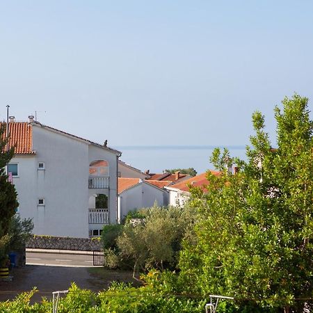 Apartments Petra Krk Town Luaran gambar